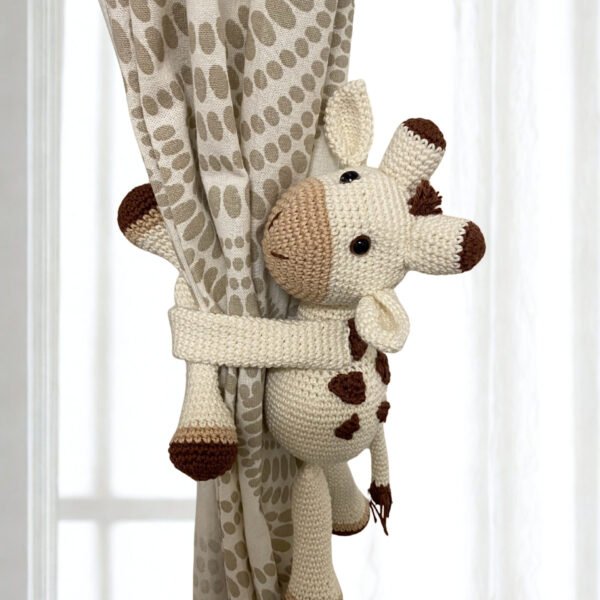 Attache rideaux girafe crochet  personnalisé fait main
